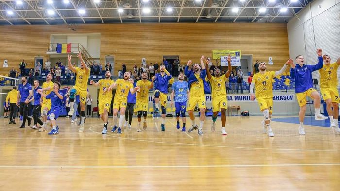 Finală inedită  la volei masculin! Nașul contra finul, duelul antrenorilor pentru titlu