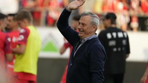 Mircea Rednic „și-a deschis contul” cu Neil Lennon, înainte de UTA - Rapid: „Nu o să-i fie ușor, după sezonul lor ratat”