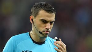 Prima reacție a lui Hațegan după ce a arbitrat meciul de coșmar dintre Valencia și Atalanta: "Am avut o tuse seacă și m-am speriat!"