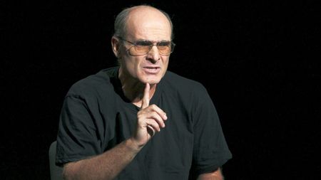 CTP și-a încălcat cuvântul în cazul nevaccinatului anti-COVID Novak Djokovic! Cum l-a obligat să treacă peste principiile de peste 50 de ani pe care le avea: „Și-a redus la tăcere propriul creier”