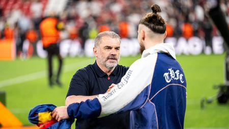 Radu Drăgușin, pe lista de transferuri a lui „Gigi Becali din Premier League”. Postecoglou a dat undă verde