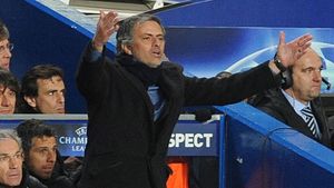Moratti speră degeaba?** Englezii sunt siguri: "Mourinho revine la Chelsea!" Abramovich s-a întâlnit mascat cu "Specialul" în timpul amicalului Brazilia-Rusia