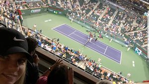 Halep, prezentă la duelul surorilor Williams! Mesajul Simonei în noaptea în care Venus a învins-o pe Serena la Indian Wells | FOTO