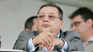 Bara despre „transferul" lui Ionel Ganea: „Iar a visat careva noaptea"