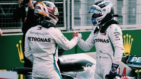 Mercedes e de neoprit în Formula 1. Bottas va pleca din pole-position la Baku, Hamilton e chiar în spatele său. Leclerc a comis o greșeală care o poate costa enorm pe Ferrari: "Nu am nicio scuză". Cum arată grila de start