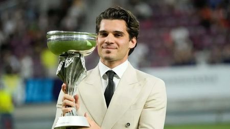 Nici turcii, nici Dan Șucu! Ce club îl „fură” pe Ianis Hagi din Superliga, cu o ofertă năucitoare