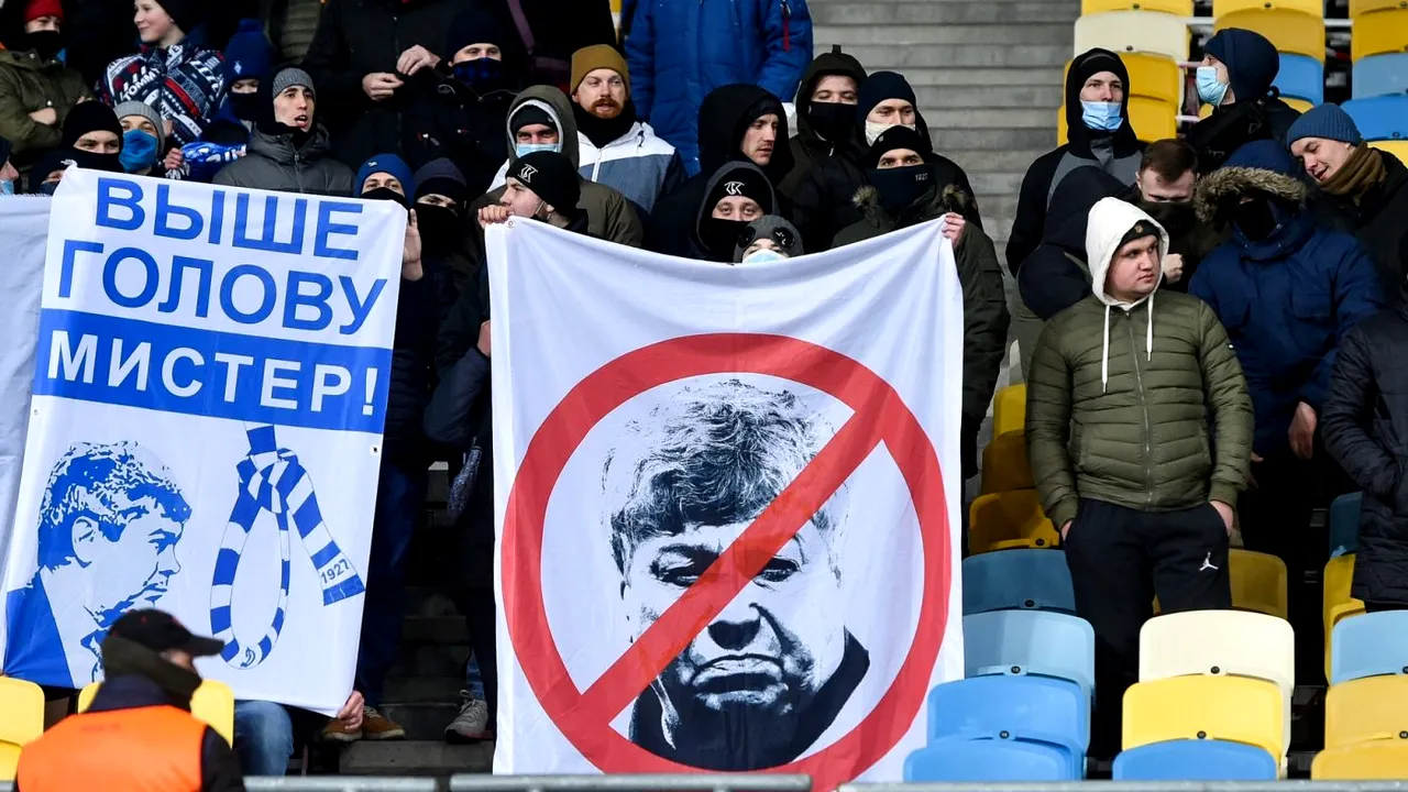 Mircea Lucescu, umilit în Ucraina: „Fără țigani, vă rugăm!” Ultrașii continuă „războiul” cu antrenorul lui Dinamo Kiev