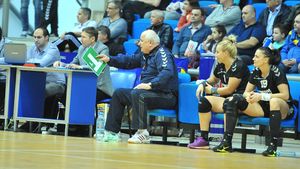 INTERVIU | Gheorghe Tadici: "Dacă nu facem ceva pentru handbalul românesc, ne ducem la vale de tot!" Antrenorul a vorbit despre protecția jucătorilor români, juniori, Centrele Naționale, viitoarele alegeri, Consiliul de Administrație și prima reprezentativă