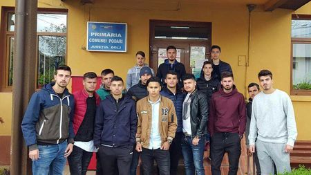Se întâmplă în fotbalul românesc: jucătorilor li s-a interzis să se mai antreneze, primarul fuge de ei. Încă un club e gata de desființare: "Ni s-a transmis că retrag echipa din campionat"