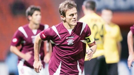 Rapid i-ar putea pierde GRATIS pe Lazăr și Bozovic!** O rivală vrea să-i "fure" din Giulești!