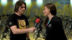 VIDEO INTERVIU | Invitată la antrenamentul pentru Marea Pedalare, Cristina Bujin a vorbit despre tainele triplusaltului, rezistența la durere și drumul către Rio: "Mama mereu îmi zice: iar ai adus nisip acasă?"