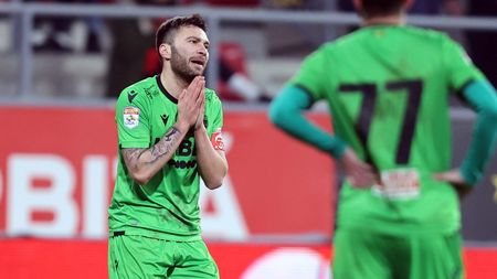 Alexandru Răuță, ironizat de suporterii lui Dinamo, după ce și-a anunțat plecarea: „Este un bun prilej să facem asta!”. Ce video au publicat