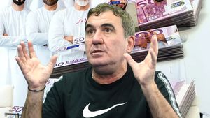 Gică Hagi, refuzat brutal de „perla" pe care a luat bani mulți: „Nu semnez!"