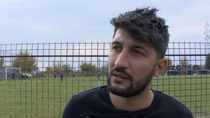 Florin Costea nu mai înțelege nimic: "De ce m-au înjurat niște suporteri care cândva mă aclamau?". Revolta atacantului după meciul dintre U Craiova CS 2 și FC U Craiova
