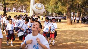 "Vreau să ajung mai tare ca Mutu"** Un puști minune român e aproape de Man City