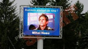 FOTO Liga 1 alături de Neșu!** Mesaje de încurajare afișate pe stadioanele din România