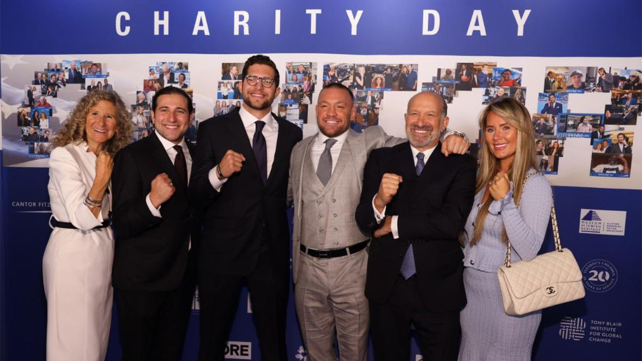 Controversatul milionar care s-a lăudat cu avionul său privat și-a retras candidatura la președinția țării