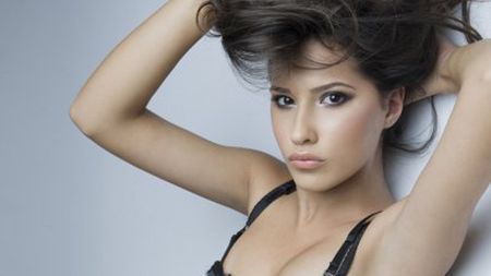 "Rihanna de România" l-a "flituit" pe Piți junior!** UITE cum a încercat fotbalistul să-și înșele iubita