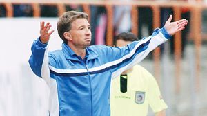 Petrescu, speriat de huligani