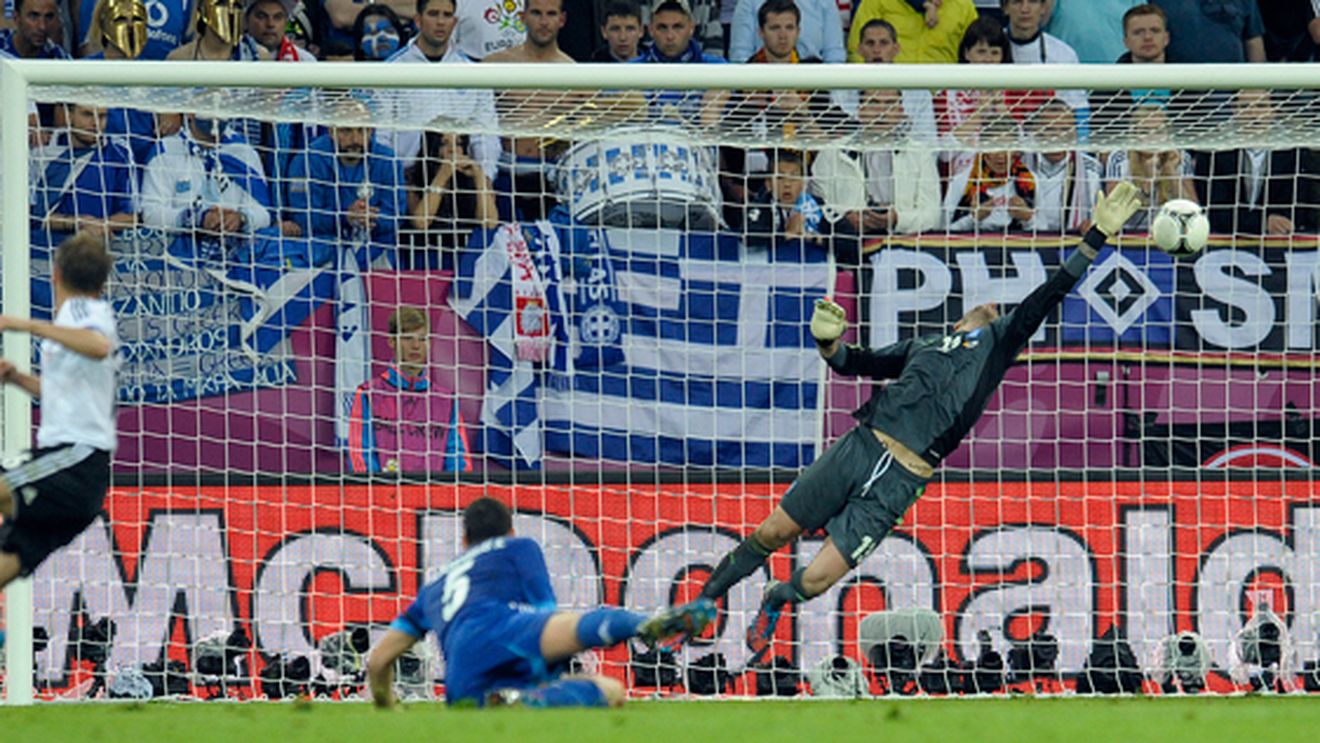 Nemții jubilează: "Euro se transformă într-un spectacol în negru, roșu și galben" **Partida cu Grecia, în topul meciurilor cu cele mai multe goluri din istoria Euro!