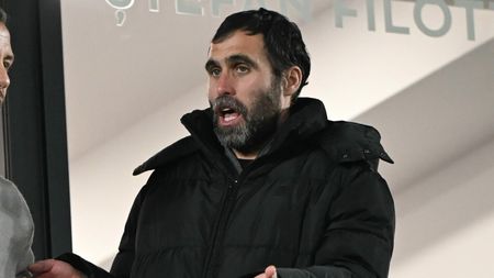 Bătaie între părinți la U17 în Craiova - Rapid! Totul s-a întâmplat sub privirea lui Vasile Maftei