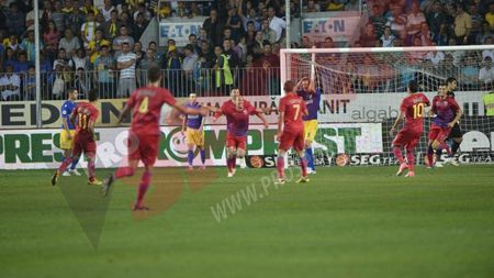 FOTO** Latovlevici e "lunetistul" Stelei!** Cum s-a bucurat fundașul pentru al doilea gol din carieră în Liga 1