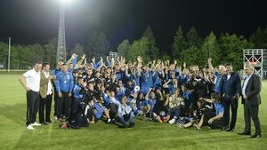 Sunt cei mai buni, dar au un regret: eșecul cu Dinamo, la juniori B. 
"Locul trei nu ne mulțumește, ne propunem să câștigăm tot"