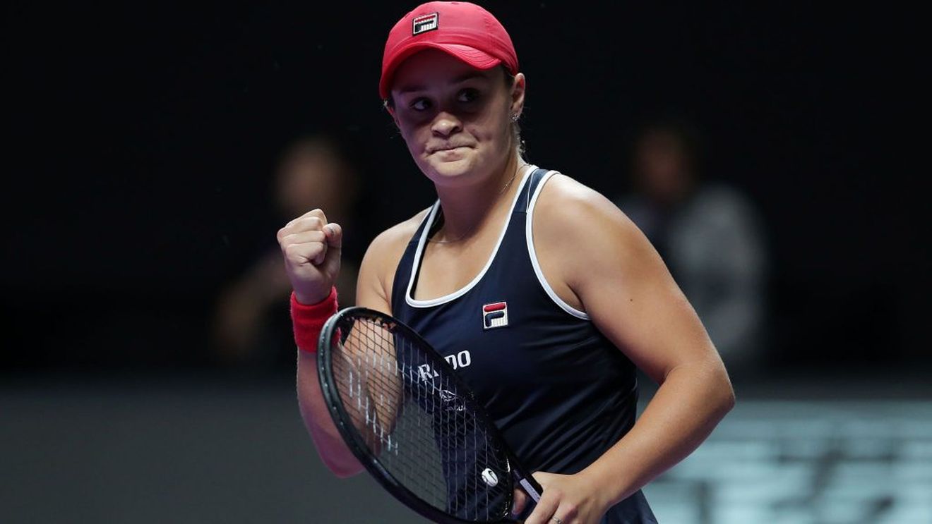 S-a aflat prima finalistă de la Stuttgart, după un meci dramatic! Ashleigh Barty o așteaptă pe Simona Halep în ultimul act