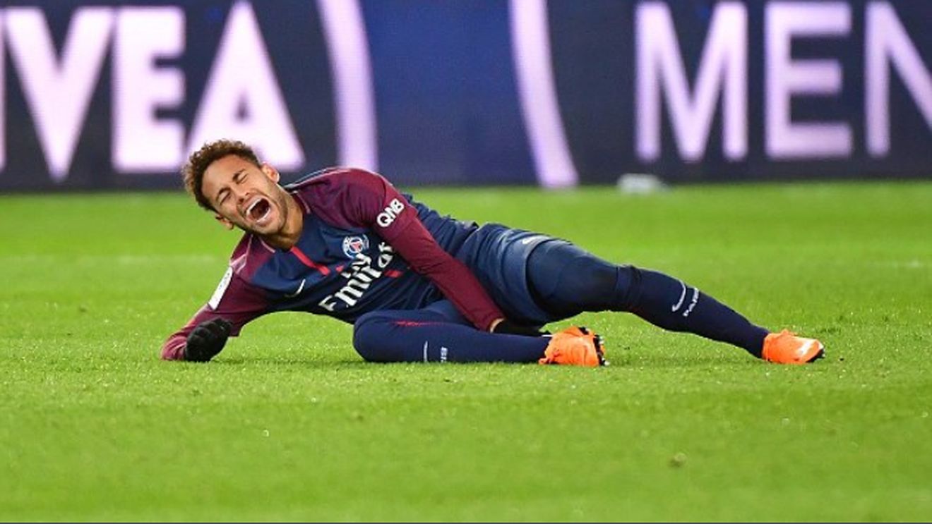 Neymar ajunge "la cuțit"! PSG a făcut anunțul: ce urmează pentru starul brazilian după accidentarea din derby-ul cu Marseille