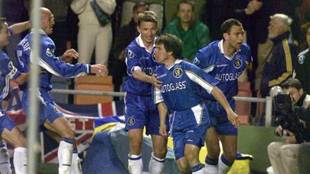 FABULOS! Petrescu, coleg cu CR7 într-un '11' DEMENȚIAL!** Jucătorul uriaș fermecat de "SuperDan": "El a schimbat fotbalul din Premier League"