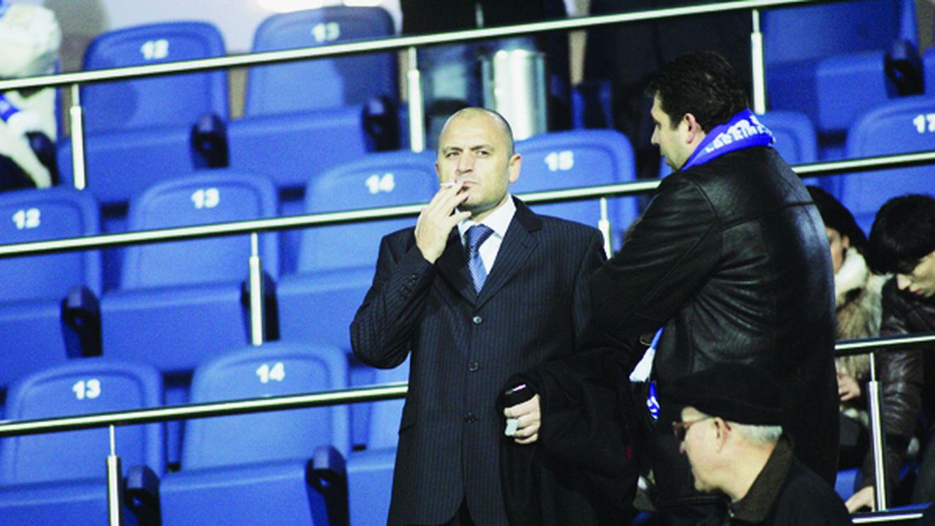 Se încing spiritele la Craiova:** "Mititelu e escroc și farsor!"