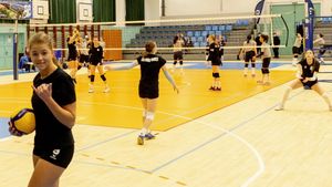 Clubul Sportiv Universitar Târgu Mureș organizează prima tabără internațională de volei din România (14-21 iulie)