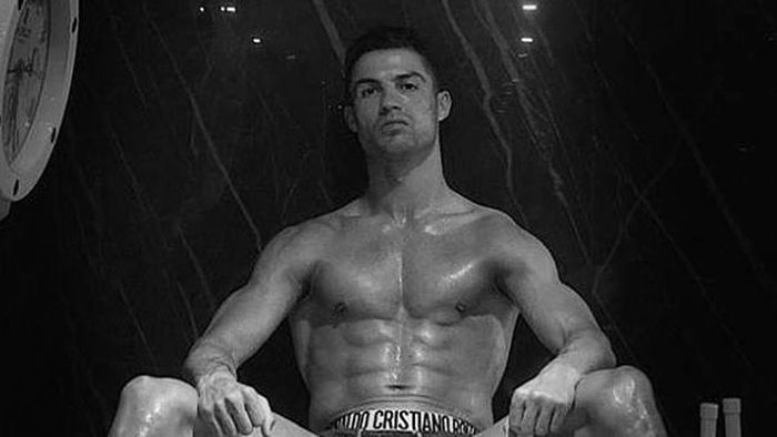 FOTO | Cristiano Ronaldo rupe internetul. Cum se recuperează vedeta lui Juventus pentru revenirea pe teren + reacția de milioane a lui Patrice Evra