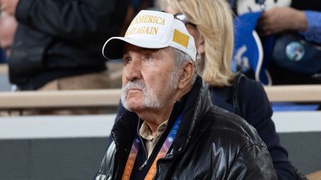 E bătaie pe casa unde s-a născut Ion Țiriac. Acum e hotel de lux: cât de costă să stai în locul copilăriei magnatului