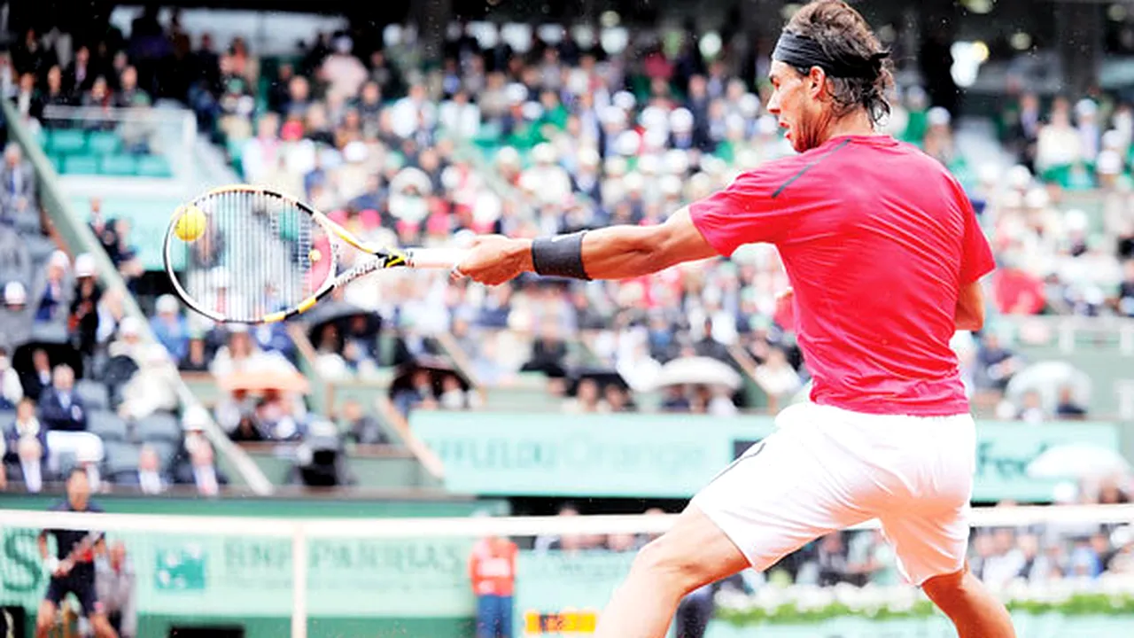Nadal, învins în sferturi la Halle, Federer rezistă unui meci interzis cardiacilor