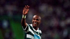 Pus pe liber, dar cu un CV beton: Evaldo și-a reziliat contractul cu Sporting Lisabona! Fundașul are calități care ar impresiona în Liga I