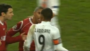 Luiz Adriano vorbește pentru prima dată după ce a dat cel mai rușinos gol din istoria Ligii!** 'Nu am văzut ce s-a întâmplat' Cum explică momentul care i-a lăsat pe toți mască