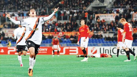 Vești bune pentru Lucescu!** Roma e în derivă