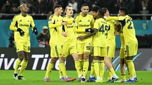 Turcii i-au distrus pe jucătorii de zeci de milioane de euro de la Fenerbahce după 1-1 cu FCSB: „De mâna a doua! A umblat pe teren”