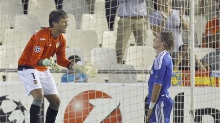 Cum ar fi putut pierde planeta un golgeter uriaș: ** A rămas fără dinți în gură iar mama sa a pus piciorul în prag: "Gata! Te faci atacant"