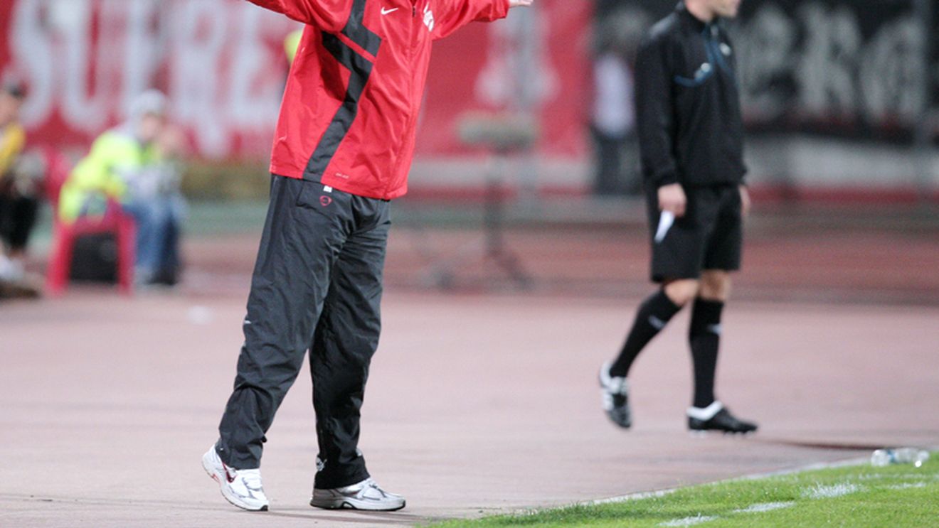 Andone:** "Atacăm! Nu pot să mă apăr!"