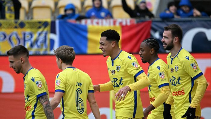 Pe cine vrea să transfere Petrolul în locul golgheterului Alexandru Tudorie, care pleacă în China. Fotbalistul a plecat cu scandal din România. EXCLUSIV