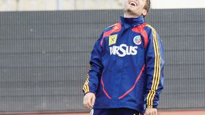 Mutu trimite mingea direct spre bancă: "Am oferte din Franța și din Grecia. Sunt sigur că domnul Iordănescu va convoca pentru Euro atacanții care vor fi în formă"