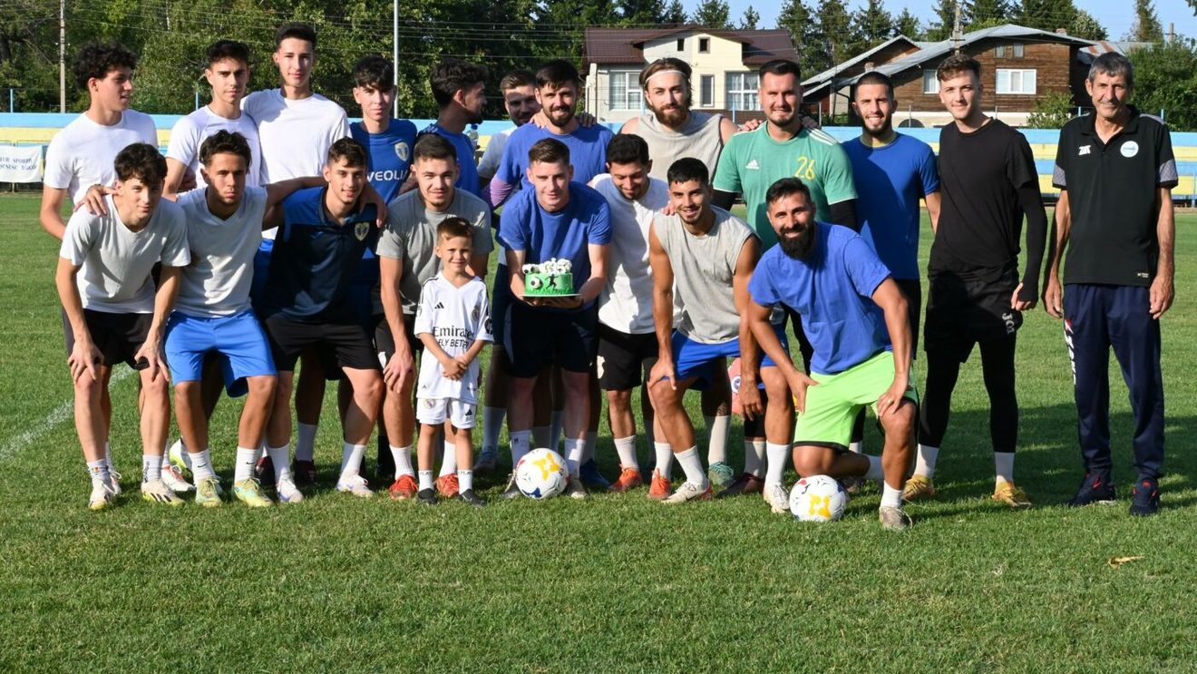 Dinamovistul care a adus ultima victorie cu FCSB, navetist în județul Prahova! Antrenează la Liga 3 unde echipa este lider și evoluează încă la Liga 4 și în campionatul de minifotbal. „Nu mă duc la Derby de România”. EXCLUSIV