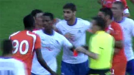 VIDEO** Elevii lui Sabău se pregătesc ca Bute pentru noul sezon! I-au "rupt" pe cei de la Levski și au fost la un pas de o bătaie generală