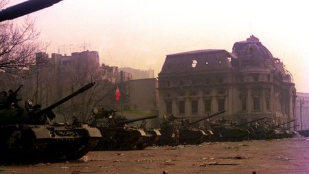 Cândva, în decembrie: 1989-2014. Sportul românesc și contactul cu capitalismul: "Transferuri pe cel puțin 2 milioane de dolari SUA" și apariția numelor mari din tenis, Irina Spîrlea și Andrei Pavel