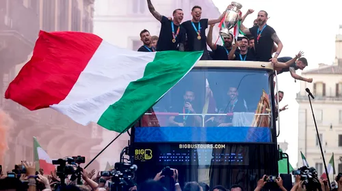 Nebunie în Italia! Sute de mii de suporteri, show nebun alături de jucători, după cucerirea <i class='ep-highlight'>Euro</i> <i class='ep-highlight'>2020</i> | VIDEO