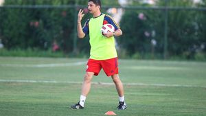 Mai mult decât un amical pentru Lucescu jr.:** "Cu Ucraina e și o revanșă"