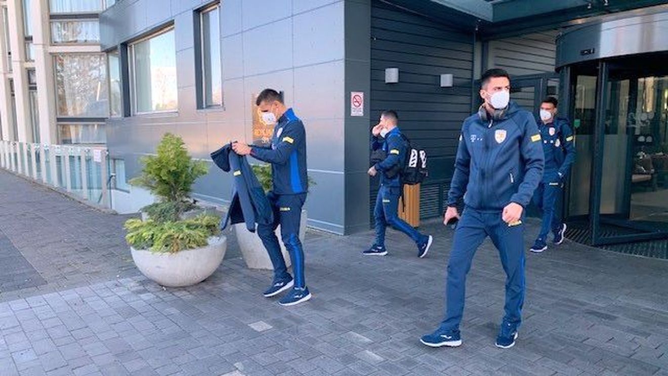 Echipa națională a lui Mirel Rădoi a decolat către Norvegia! Măsurile de siguranță luate de tricolori | GALERIE FOTO