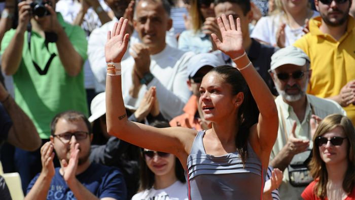 Cristina Dinu joacă finala probei de dublu, la Bertioga. Andreea Mitu, învinsă în semifinale, în Franța